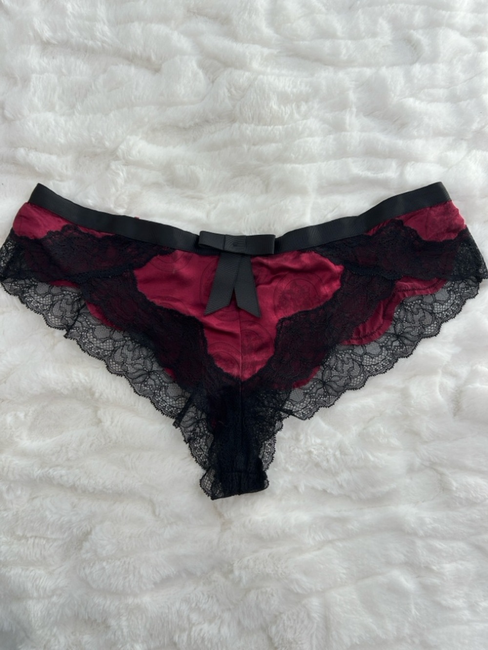 2008 Y2K Vintage Victoria’s Secret Silk Tanga Panty M